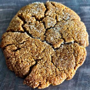 Chewy Ginger Molasses Keto Cookie