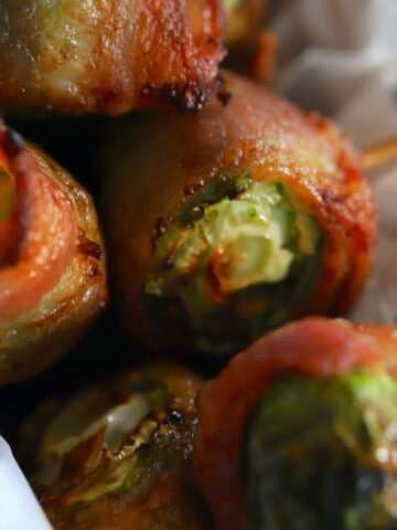 bacon wrapped brussel sprouts in parchment paper