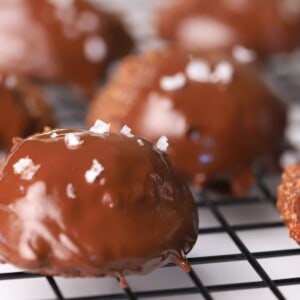 Collagen cookies on a wire rack.