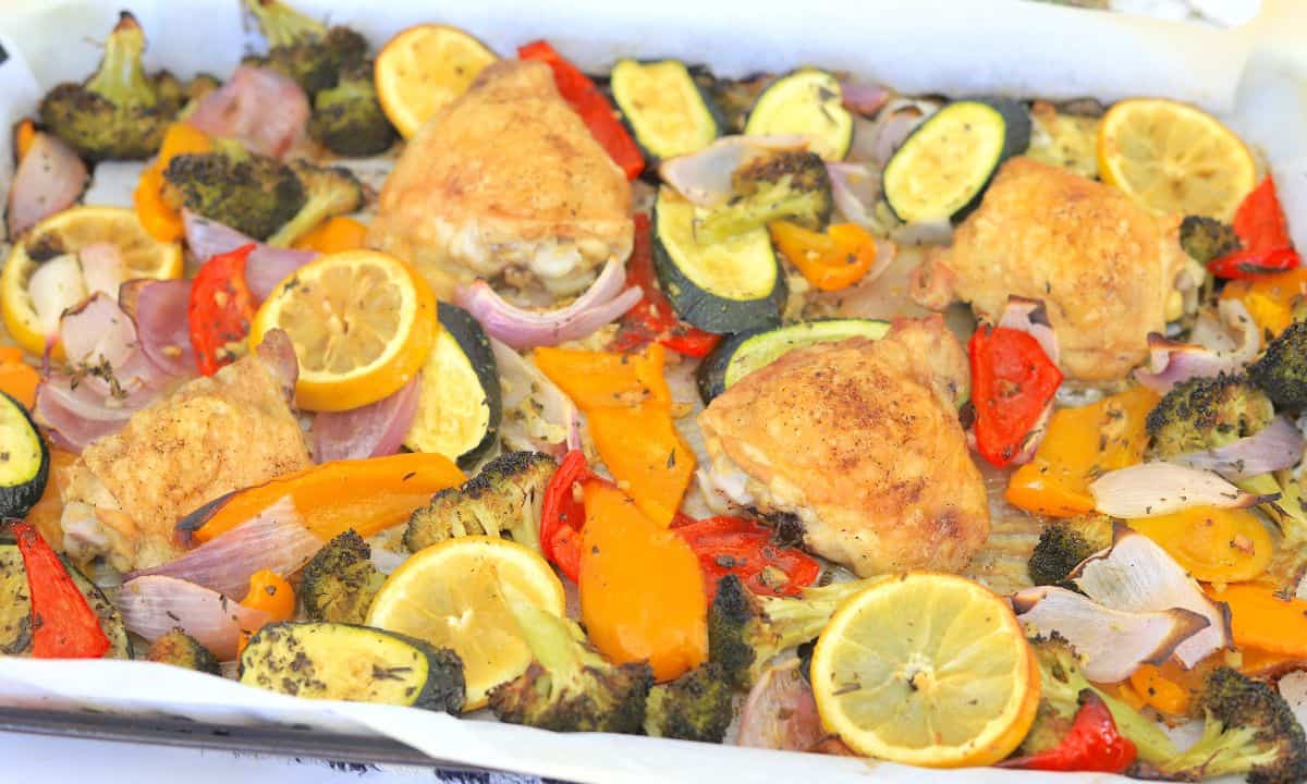 Low Carb Chicken and Veggies on a sheet pan.