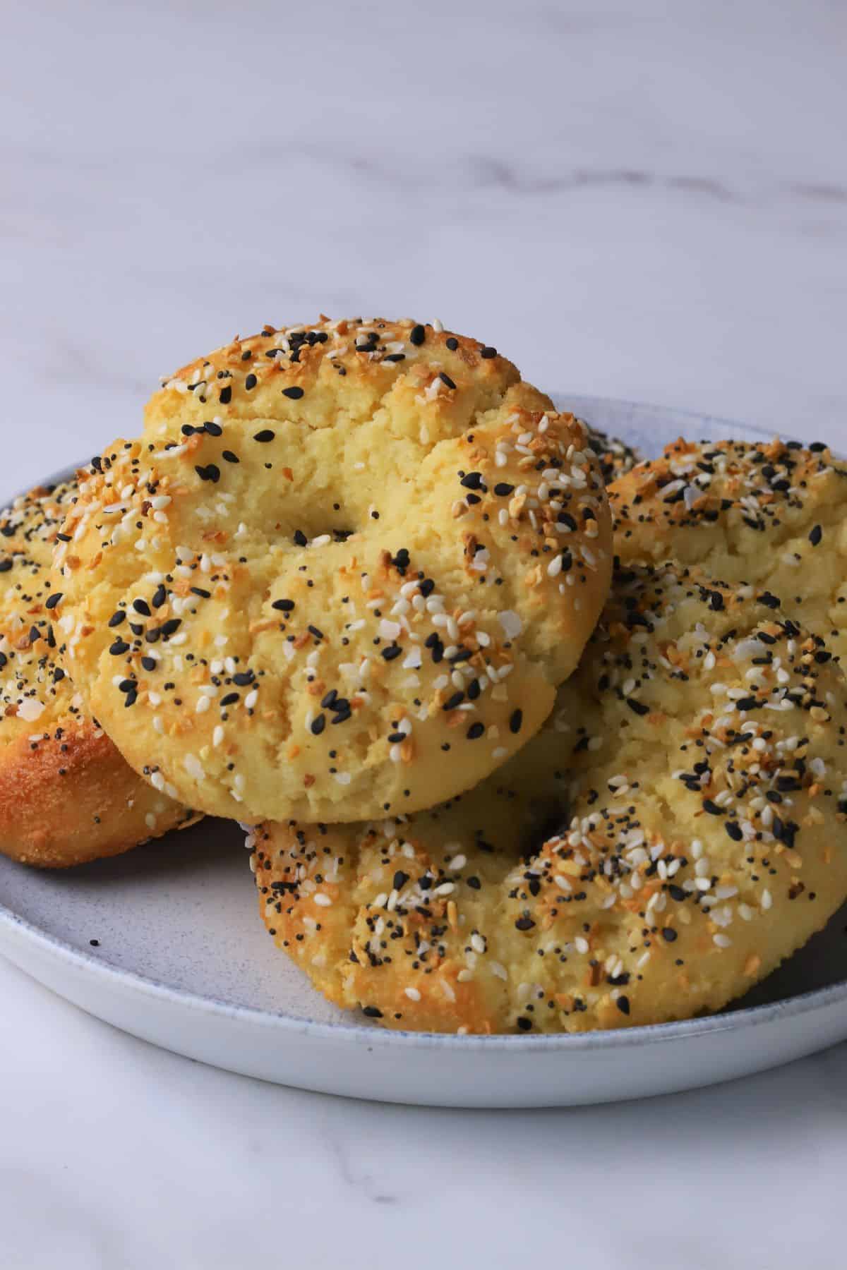 High protein cottage cheese low carb bagels on a plate.