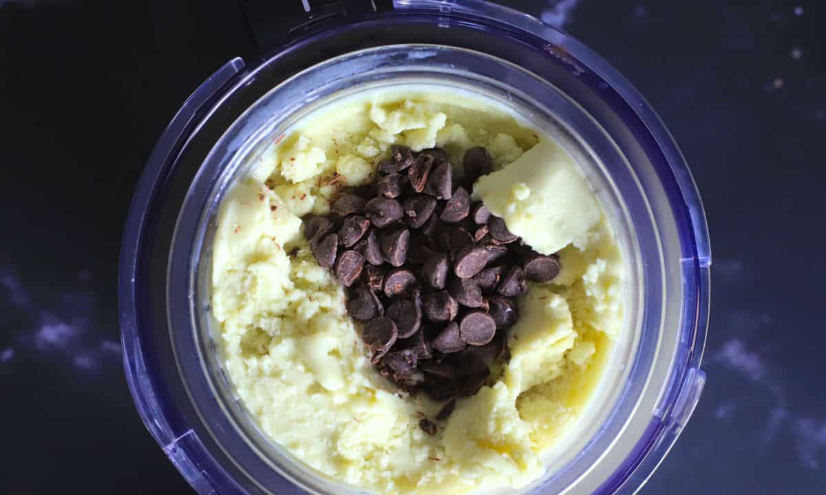 Sugar free chocolate chips in the ninja creami pint.